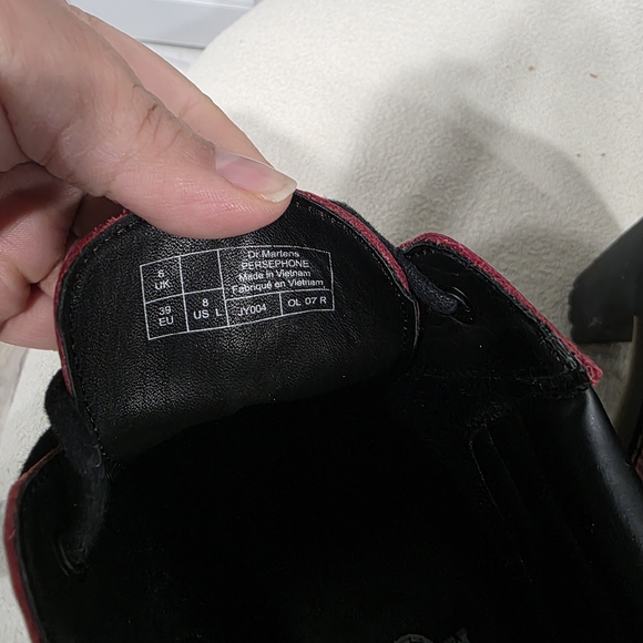 Dr. Martens Women's Burgundy Boots - Picture 6 of 7